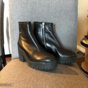 Zara Ankle boots size 36